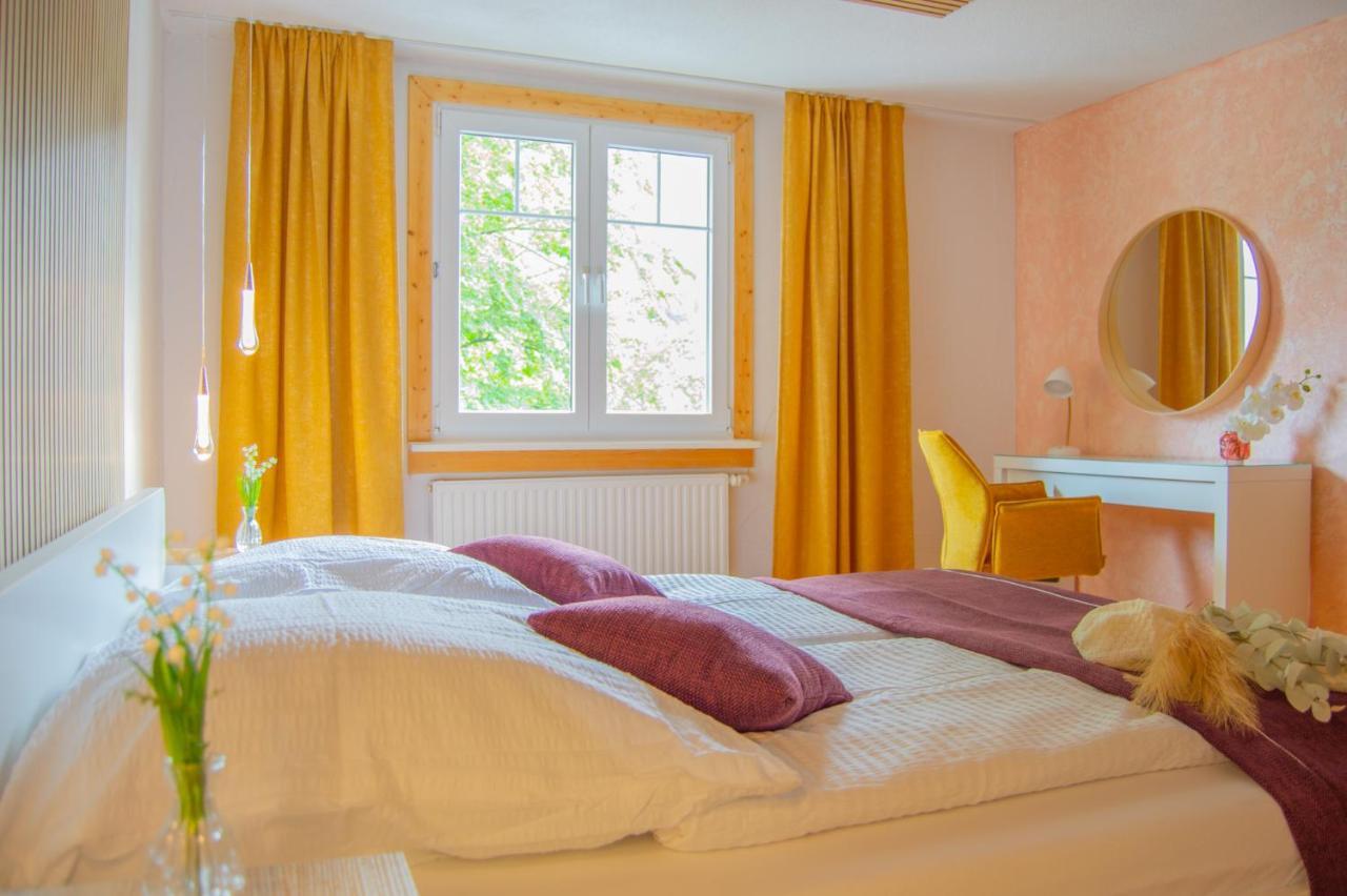 Wellnessoase Mitten In Triberg Triberg im Schwarzwald Buitenkant foto